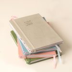 باقة من 5-10 أجندات مع كيس وبطاقة إهداء